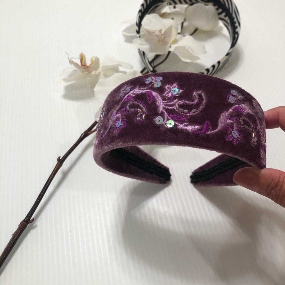 Headband - Picture 4 of 8